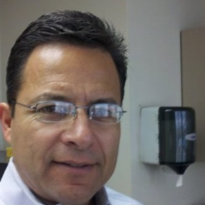 Mr. Héctor González